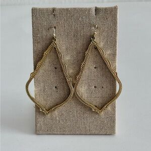 Kendra Scott Sophee Drop Earrings in Gold